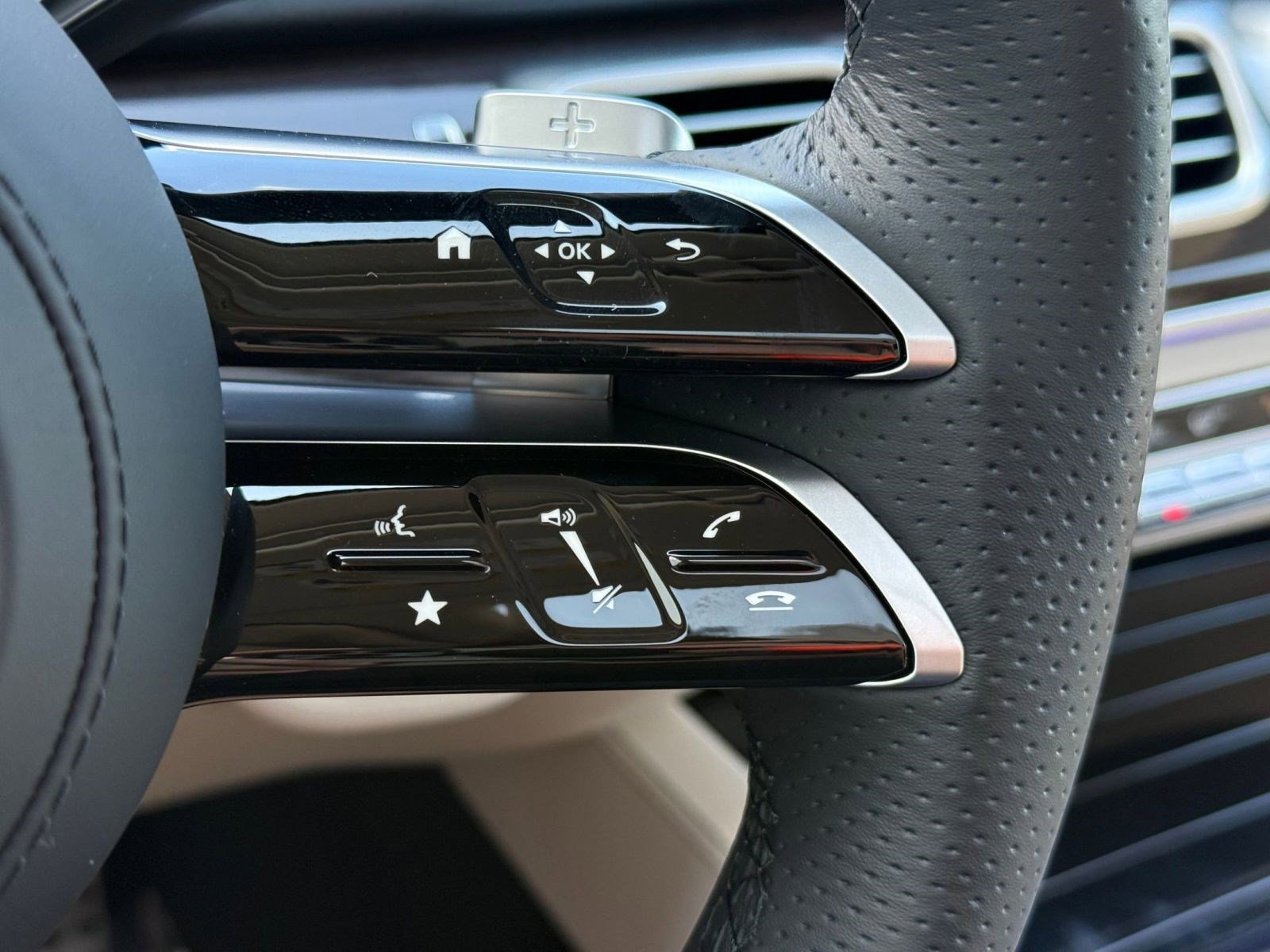 New 2026 Mercedes-Benz GLS 450 4MATIC image 27