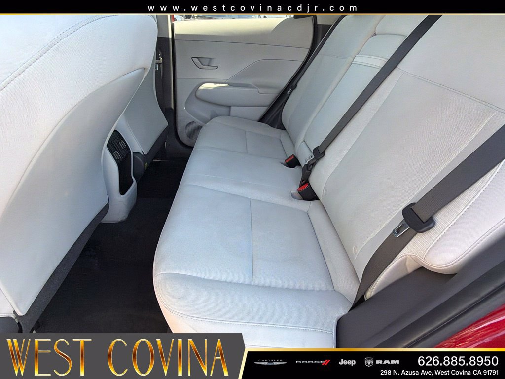 Used 2024 Hyundai Kona SEL AWD/4WD image 38