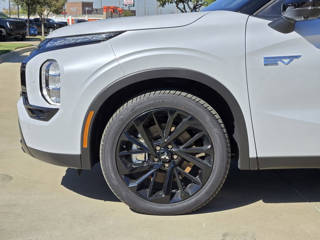 New 2025 Mitsubishi Outlander SEL Black Edition image 5