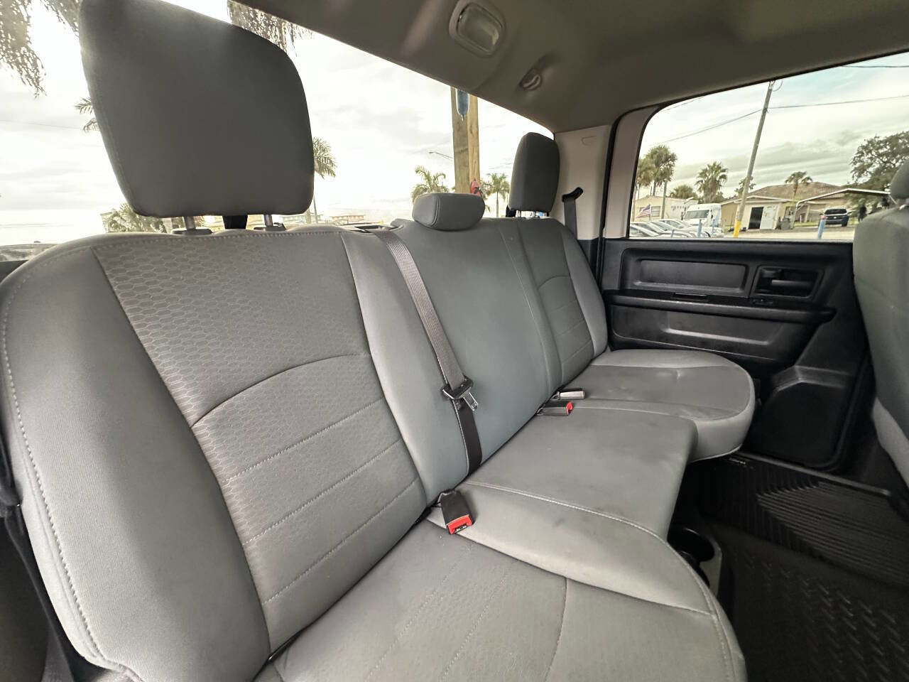 Used 2018 RAM 1500 Express w/ Express Value Package image 20