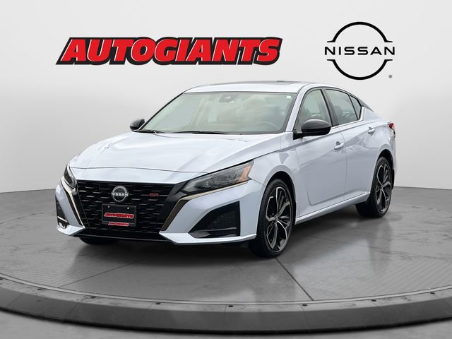 Used 2024 Nissan Altima 2.5 SR w/ SR Premium Package image 6