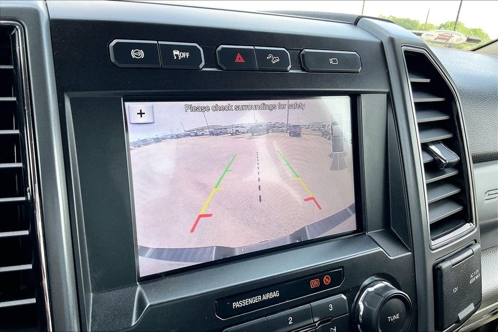 Used 2019 Ford F250 XLT w/ XLT Premium Package AWD/4WD image 13