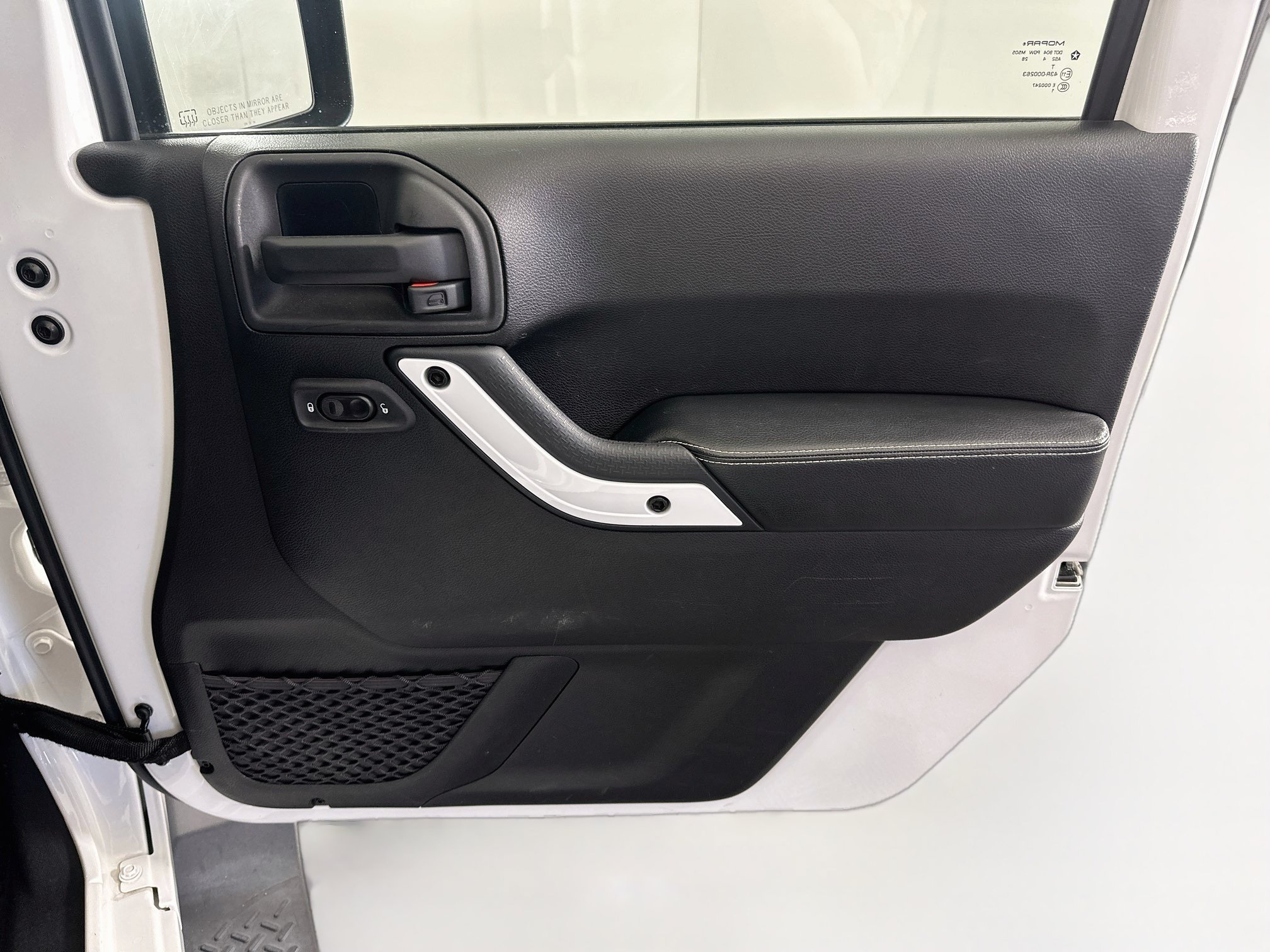 Used 2014 Jeep Wrangler Sahara AWD/4WD image 27