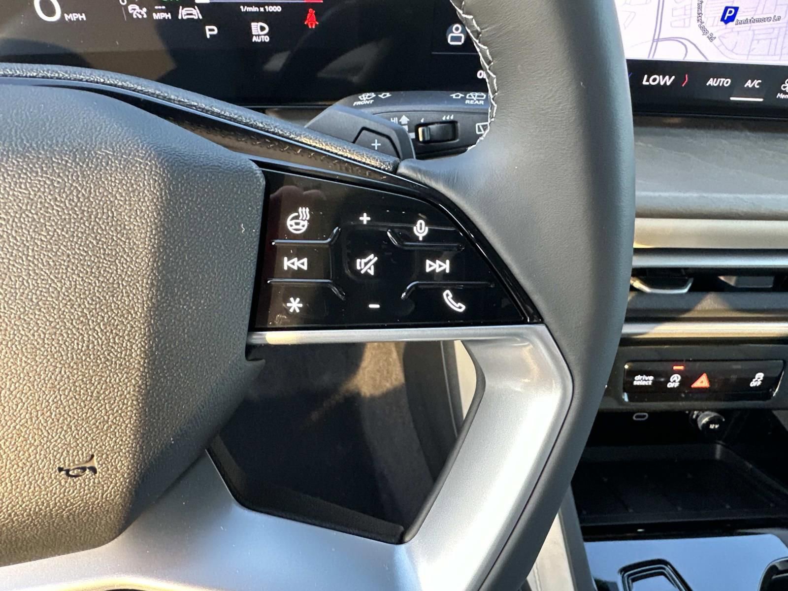 New 2025 Audi Q5 Prestige image 17