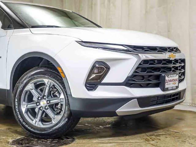 New 2026 Chevrolet Blazer LT w/ LPO, Floor Liner Package AWD/4WD image 3