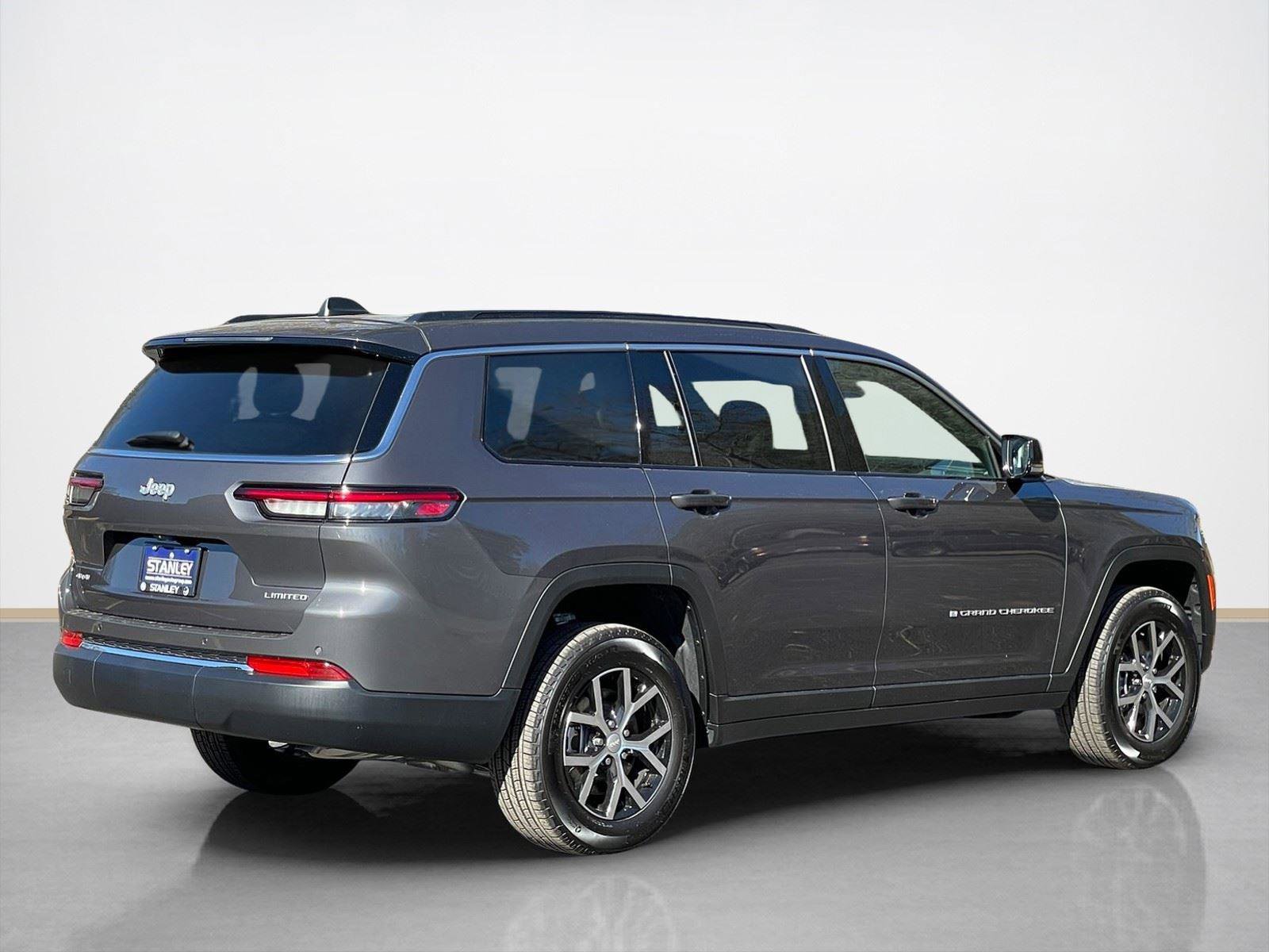 New 2025 Jeep Grand Cherokee L Limited AWD/4WD image 8