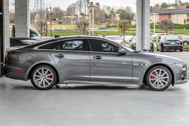 Used 2018 Jaguar XJ R-Sport RWD image 55