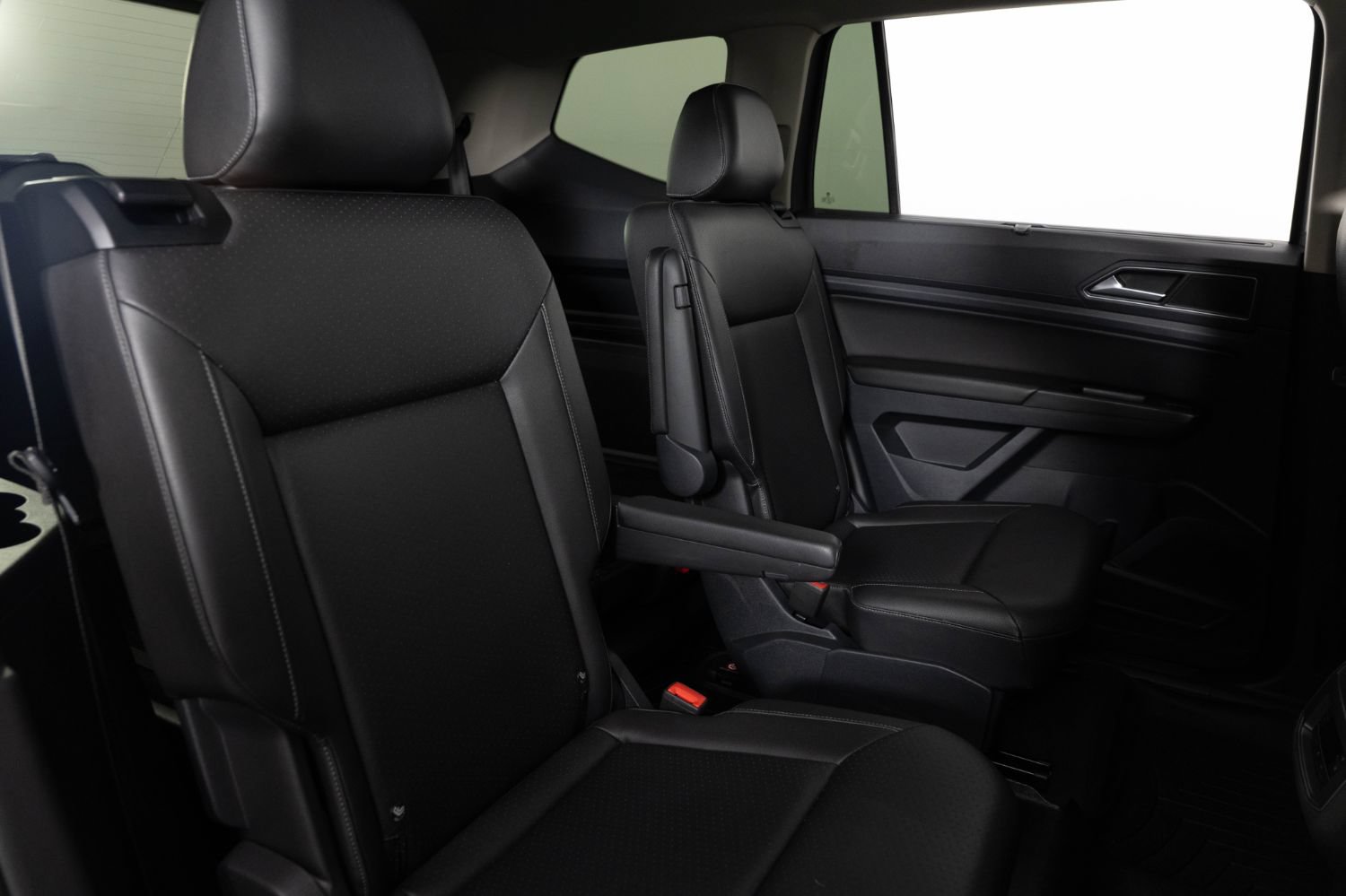 Used 2019 Volkswagen Atlas SEL R-Line AWD/4WD image 28