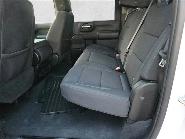 Used 2024 Chevrolet Silverado 2500 Custom w/ Custom Value Package image 5