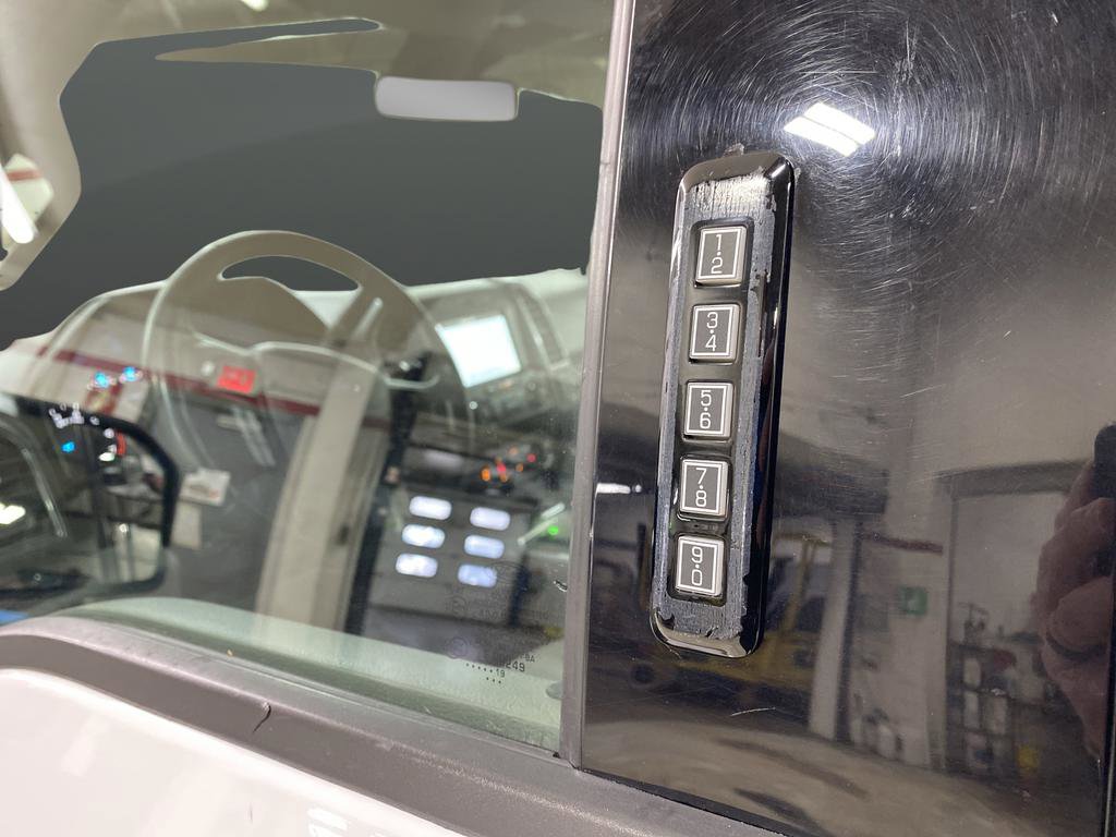 Used 2019 Ford F150 XLT w/ Equipment Group 302A Luxury image 19