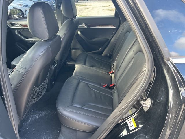 Used 2017 Audi Q3 2.0T Premium Plus w/ Premium Plus Package FWD image 6