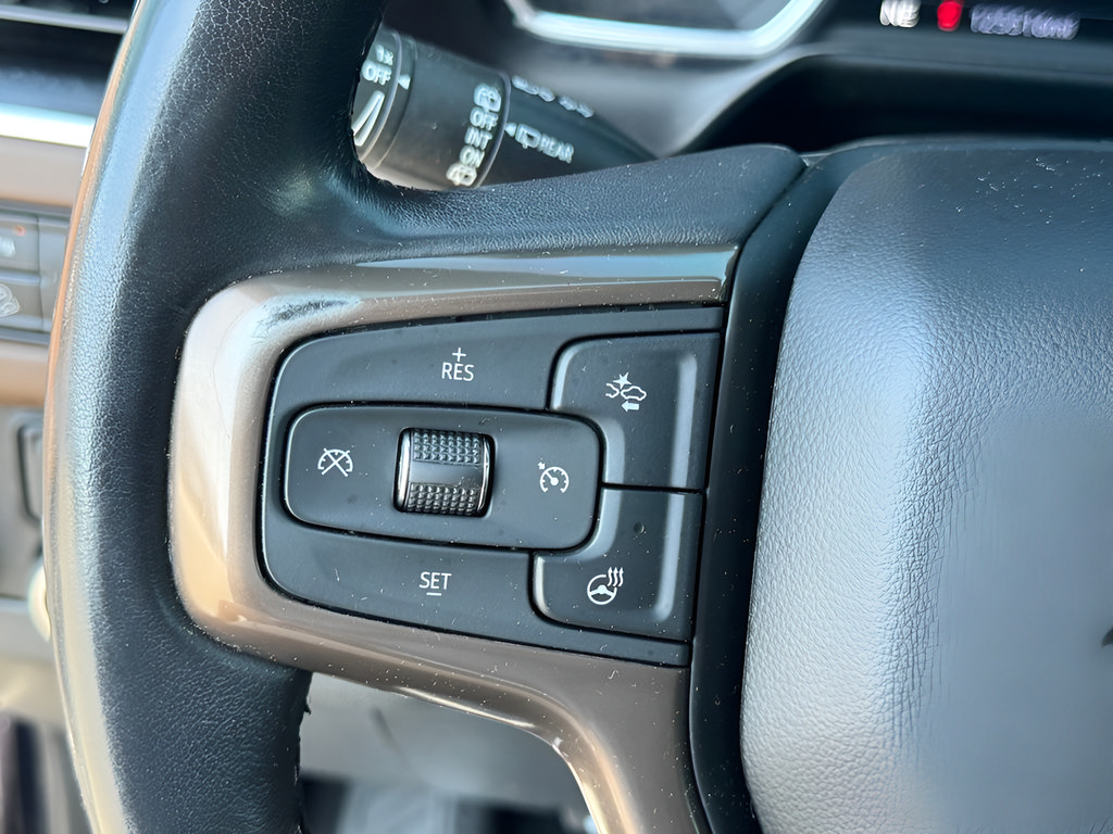Used 2021 Chevrolet Tahoe High Country w/ Premium Package AWD/4WD image 15