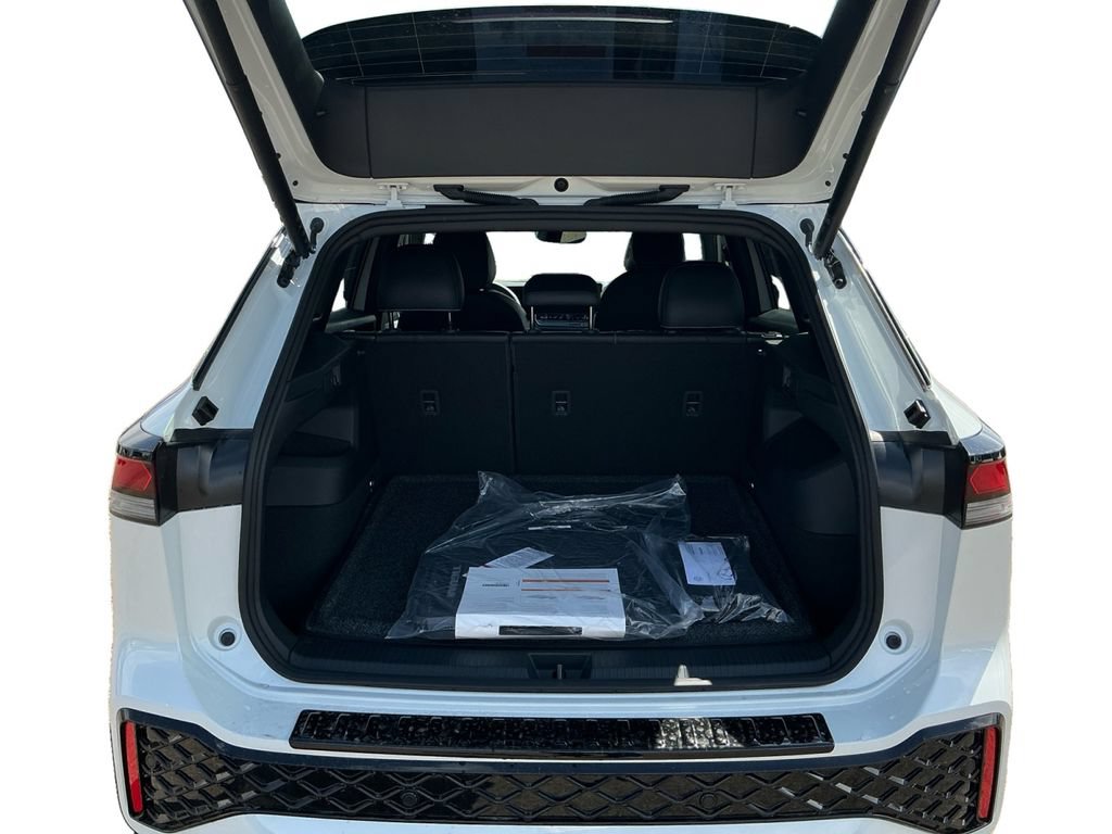 New 2026 Volkswagen Tiguan SE R-Line AWD/4WD image 21