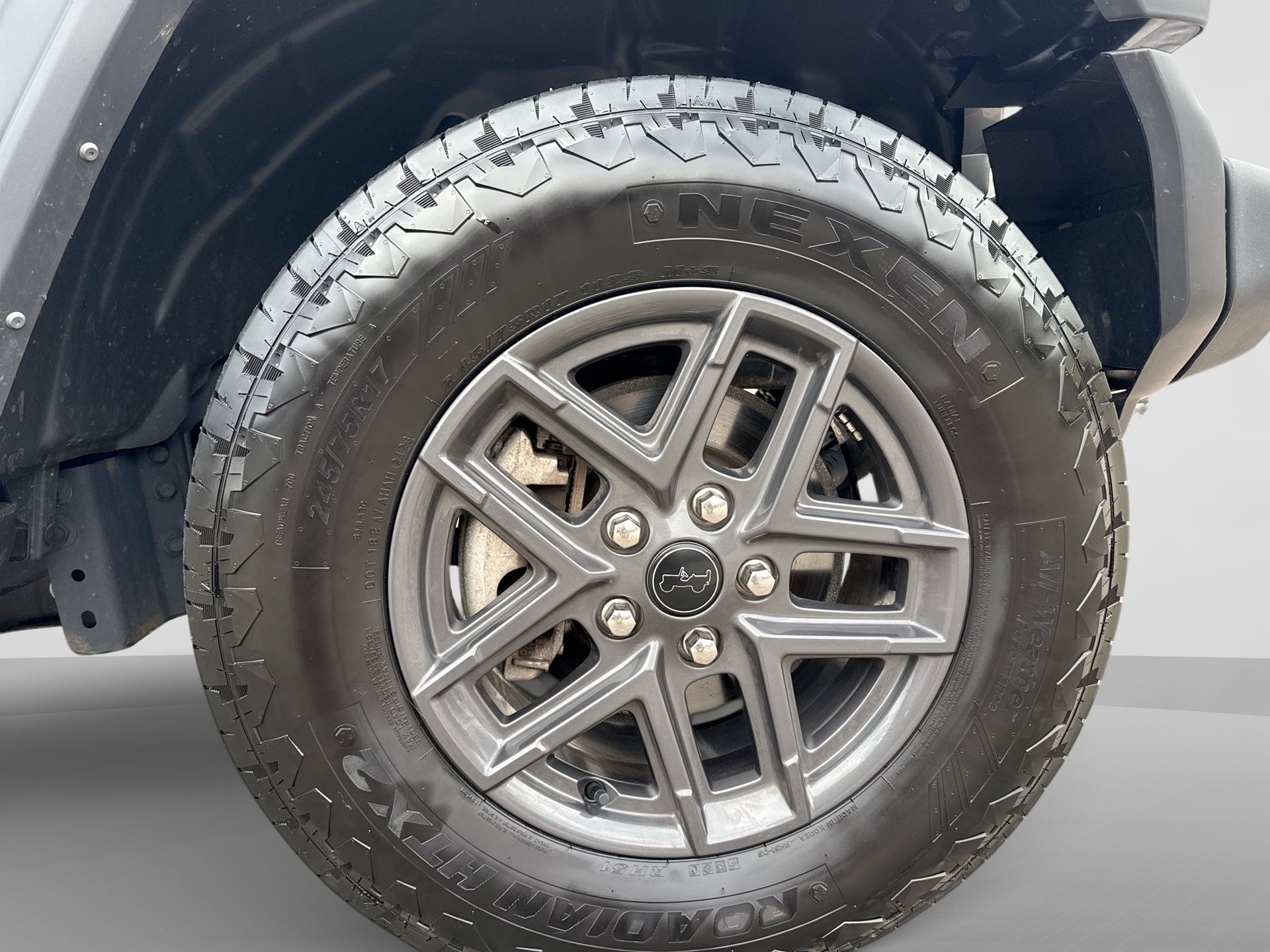 Used 2024 Jeep Wrangler Unlimited Sport AWD/4WD image 22