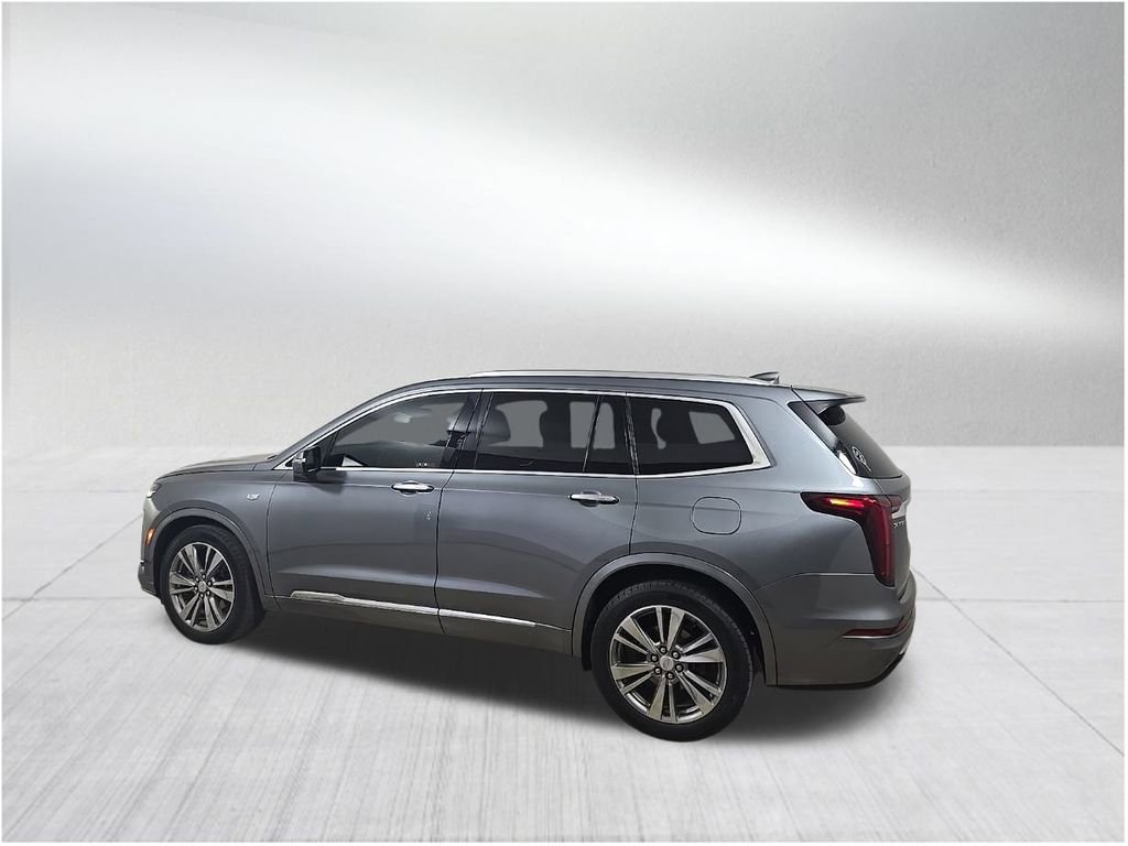 Used 2022 Cadillac XT6 Premium Luxury image 4