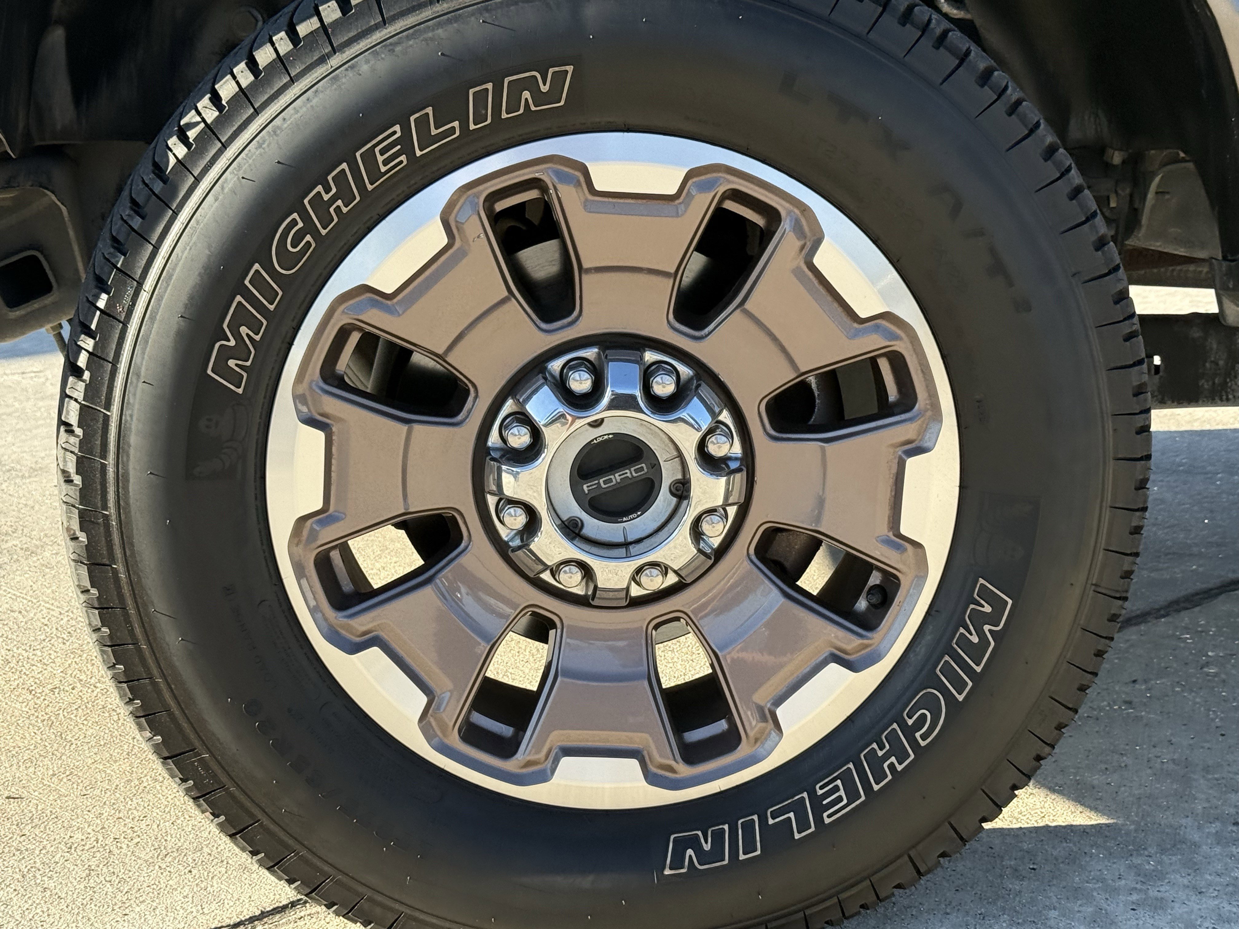 Used 2023 Ford F250 King Ranch image 3