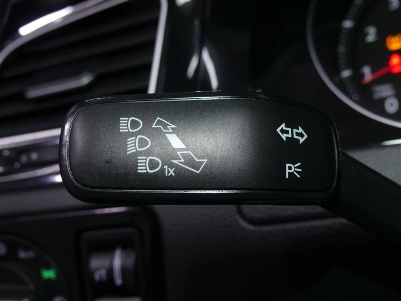 Used 2021 Volkswagen GTI Autobahn image 34