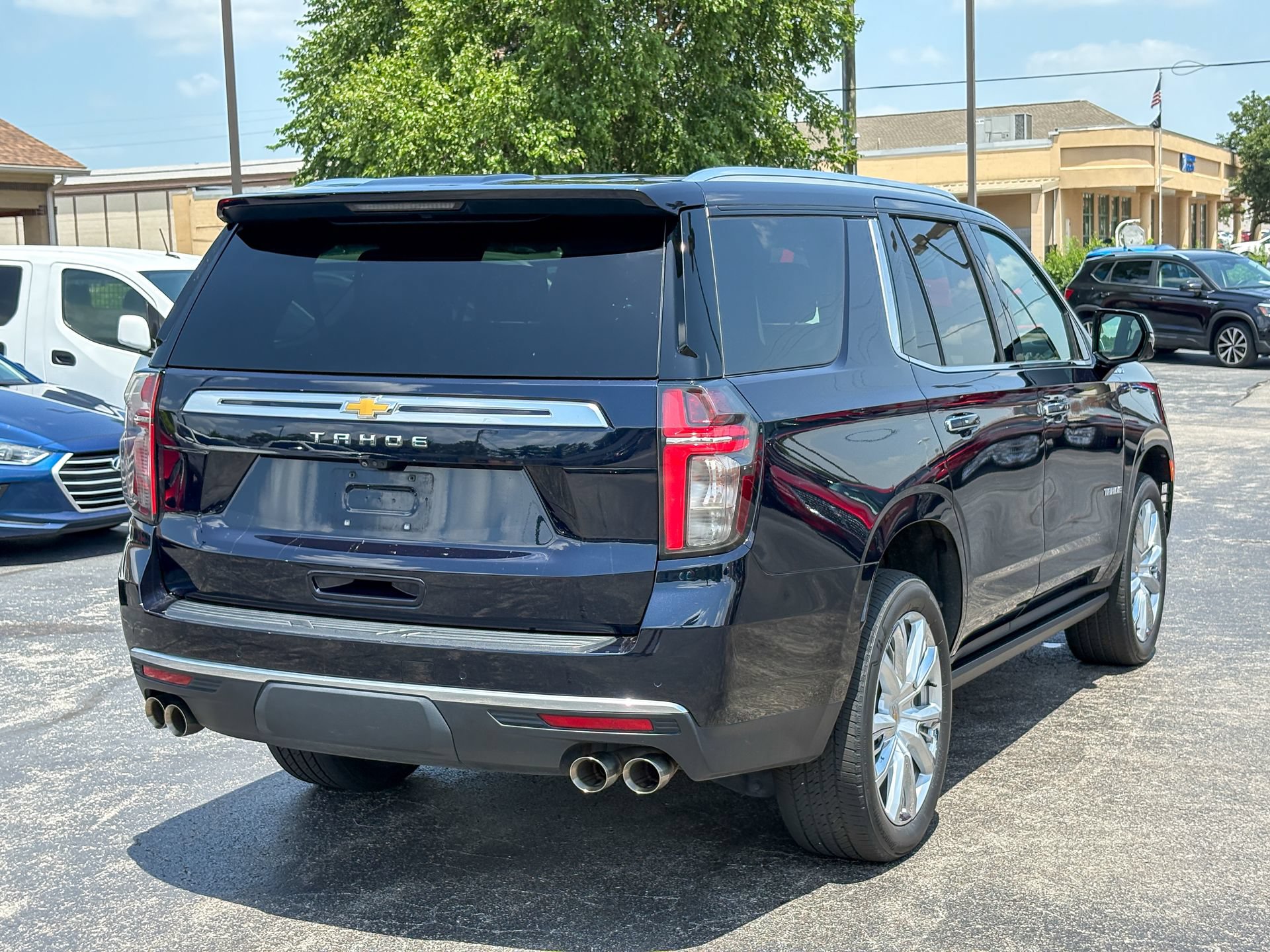 Used 2021 Chevrolet Tahoe High Country RWD image 8