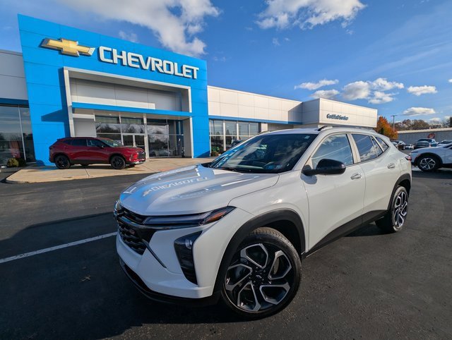 Used 2024 Chevrolet Trax RS w/ Sunroof Package image 29