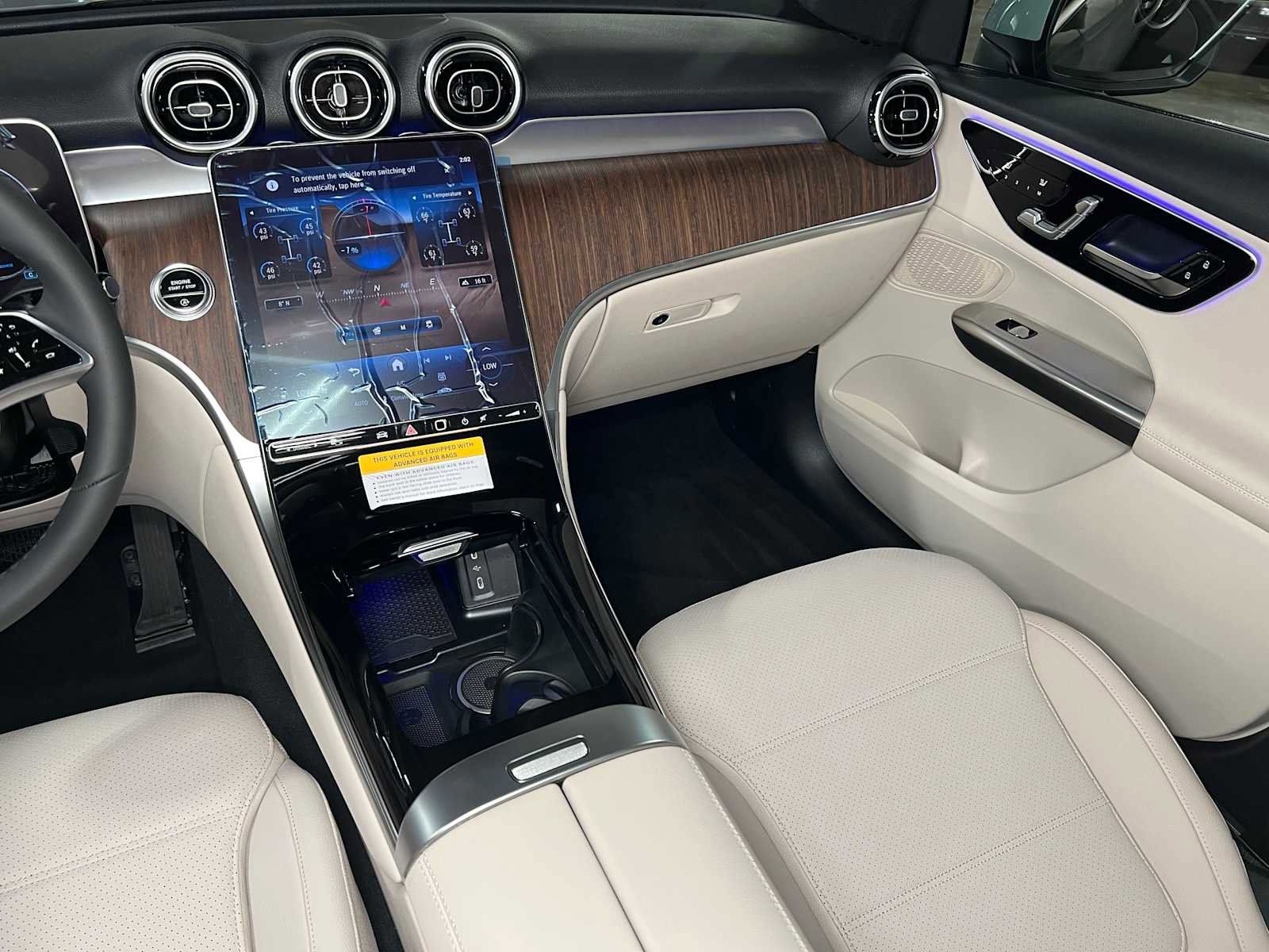 New 2025 Mercedes-Benz GLC 300 4MATIC image 34