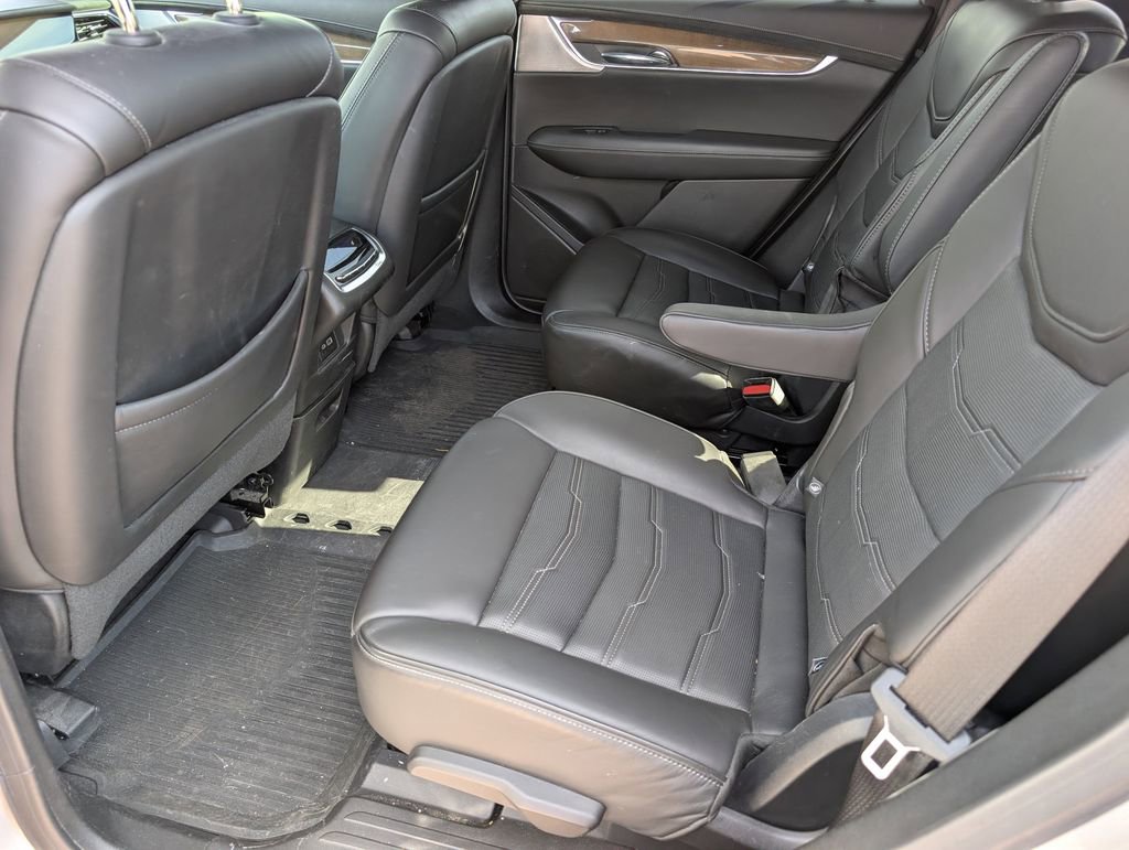 Used 2020 Cadillac XT6 Premium Luxury w/ Platinum Package image 24