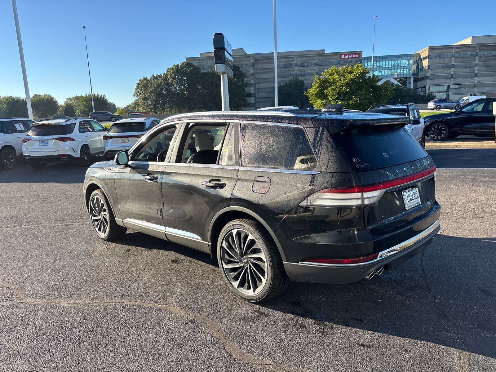 New 2026 Lincoln Aviator Reserve w/ Illumination Package AWD/4WD image 5