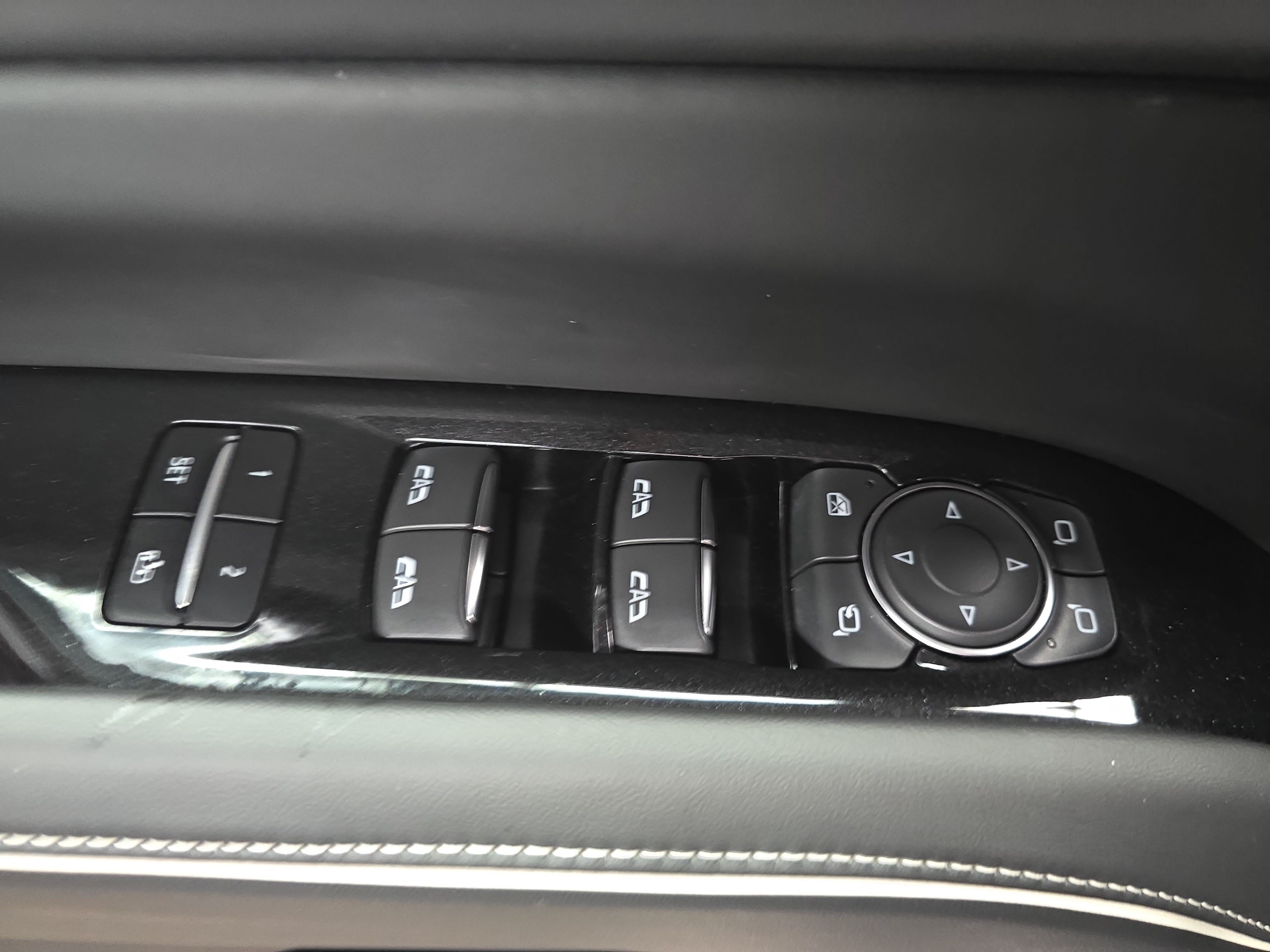Certified 2022 Cadillac Escalade Premium Luxury Platinum AWD/4WD image 21