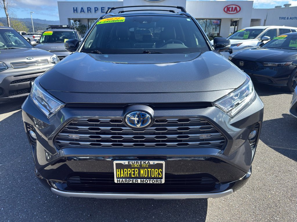 Used 2021 Toyota RAV4 XSE AWD/4WD image 11