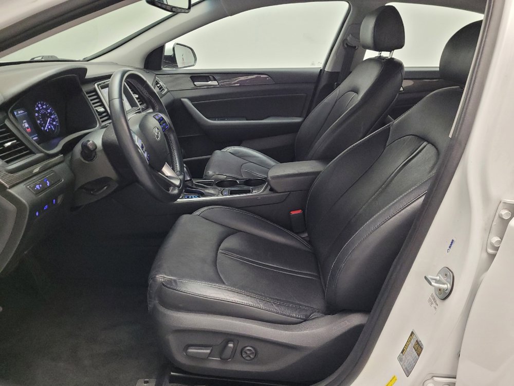 Used 2018 Hyundai Sonata Limited image 17