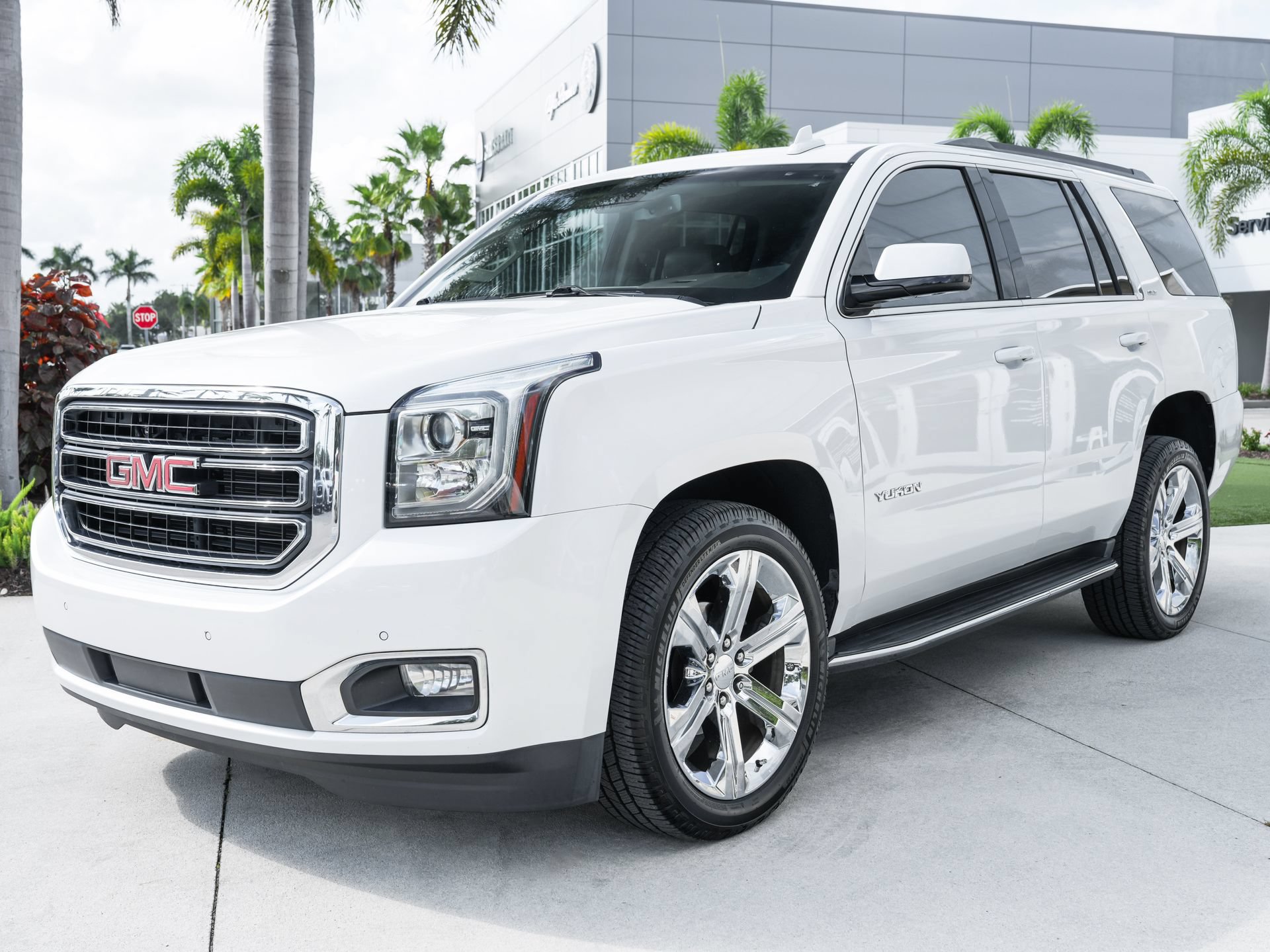 Used 2018 GMC Yukon SLT RWD image 6