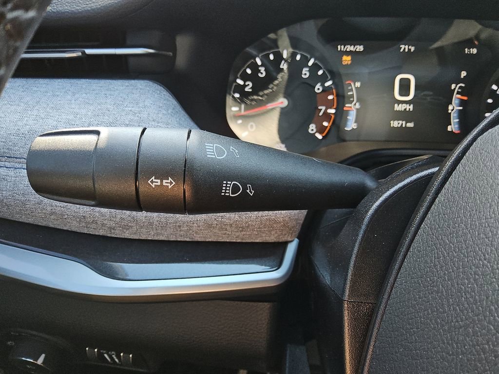 Used 2025 Jeep Compass Latitude image 27