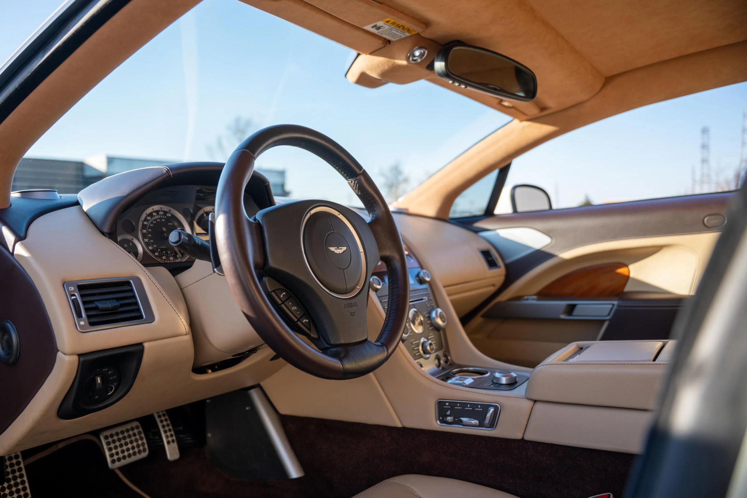 Used 2014 Aston Martin Rapide S image 2