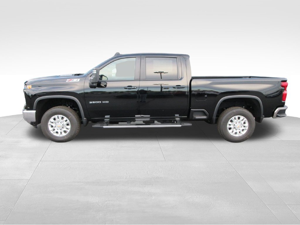 New 2026 Chevrolet Silverado 3500 LT w/ All Star Edition AWD/4WD image 3