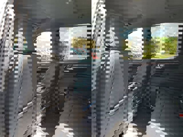 New 2026 GMC Sierra 1500 SLT w/ SLT Premium Package image 11