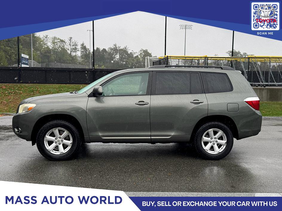 Used 2010 Toyota Highlander SE