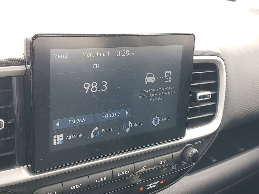 Used 2026 Hyundai Venue SE FWD image 25