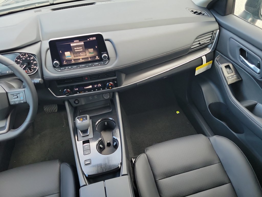 New 2026 Nissan Rogue Dark Armor FWD image 19