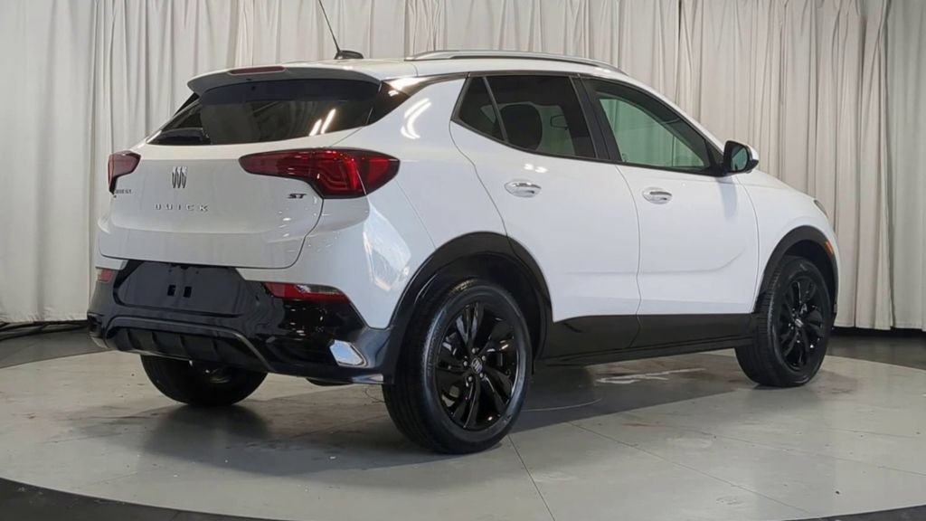 Used 2024 Buick Encore GX Sport Touring w/ Advanced Technology Package AWD/4WD image 8