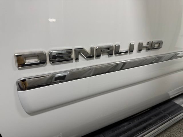 Used 2013 GMC Sierra 2500 Denali w/ Snow Plow Prep Package AWD/4WD image 27
