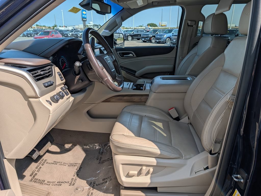 Used 2020 GMC Yukon XL Denali w/ Denali Ultimate Package AWD/4WD image 13