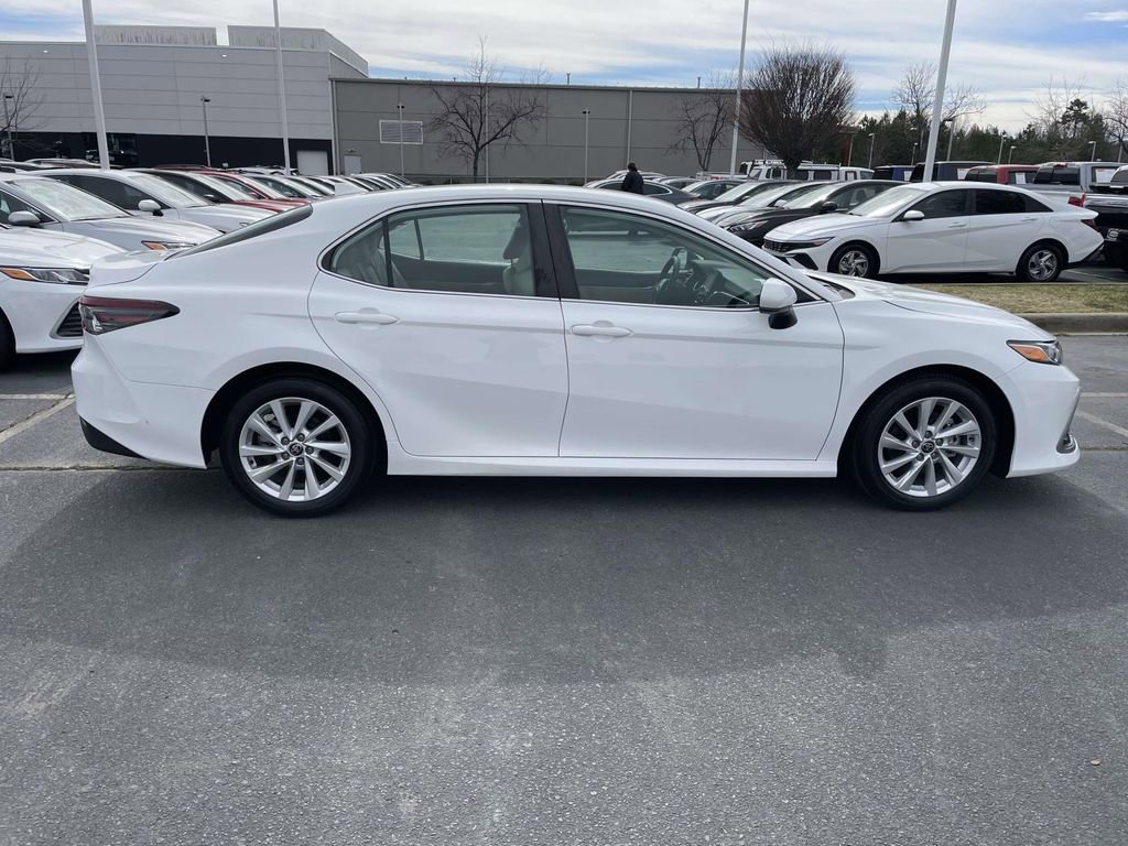 Used 2024 Toyota Camry LE image 12