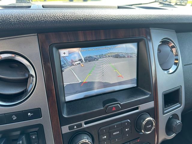 Used 2016 Ford Expedition Platinum image 16