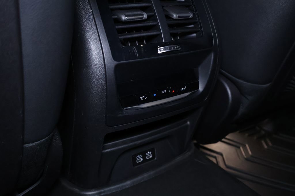 Used 2020 BMW X3 xDrive30e w/ Convenience Package image 19