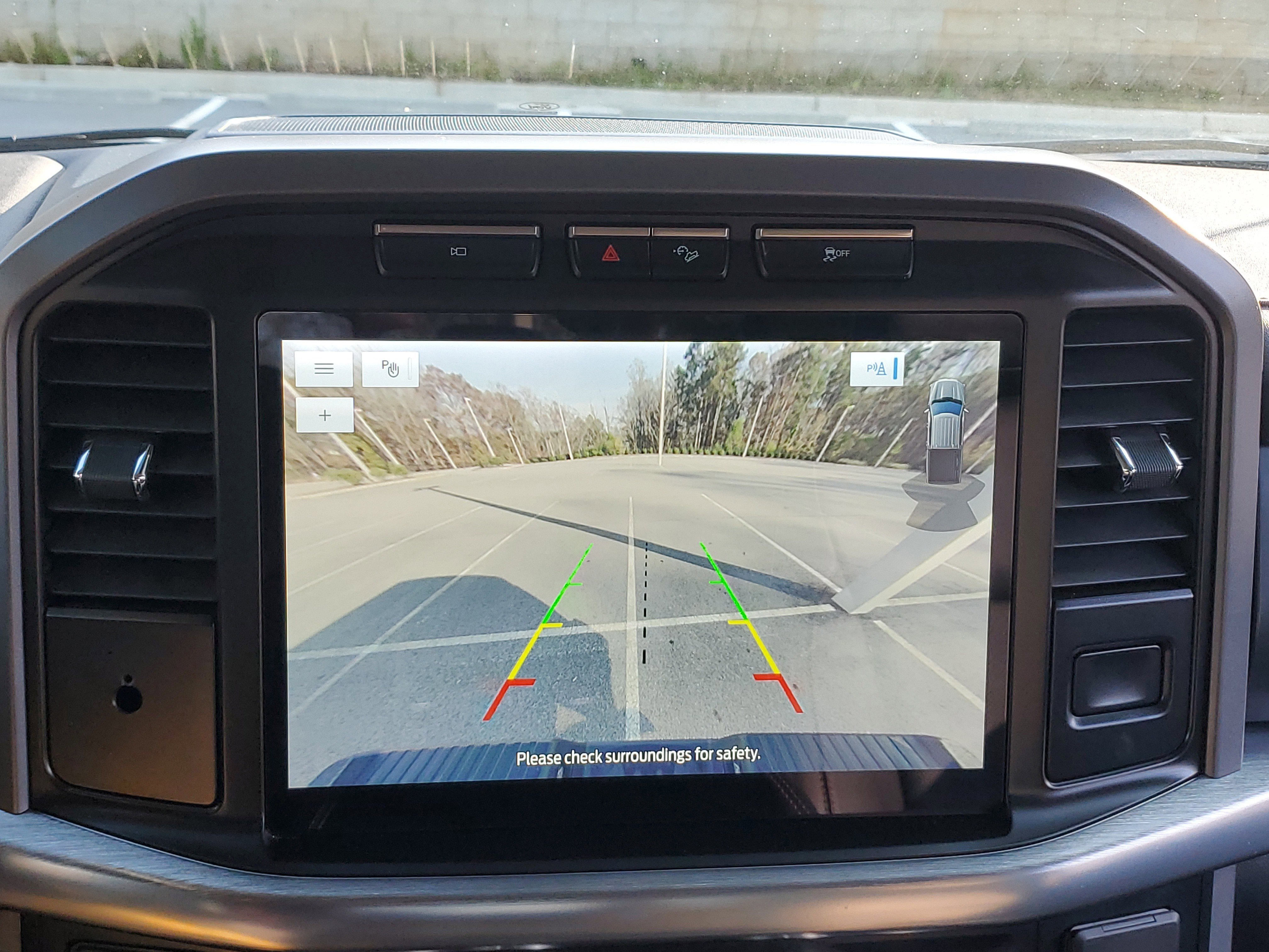 Used 2023 Ford F150 Lariat w/ FX4 Off-Road Package image 25