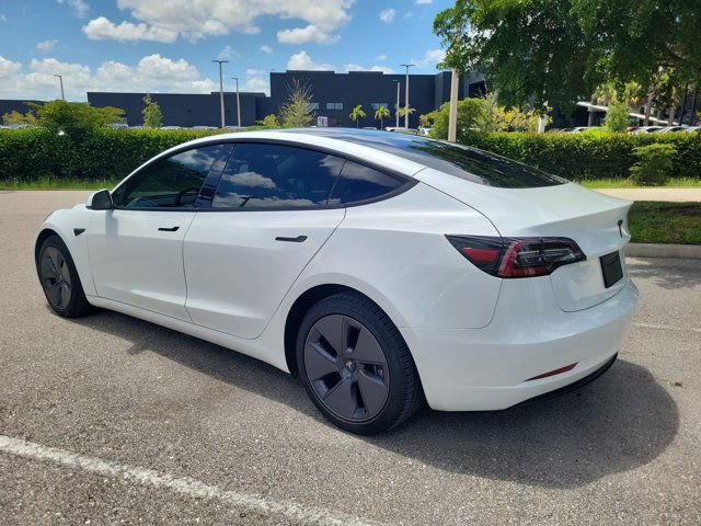 Used 2023 Tesla Model 3 Standard Range RWD image 5