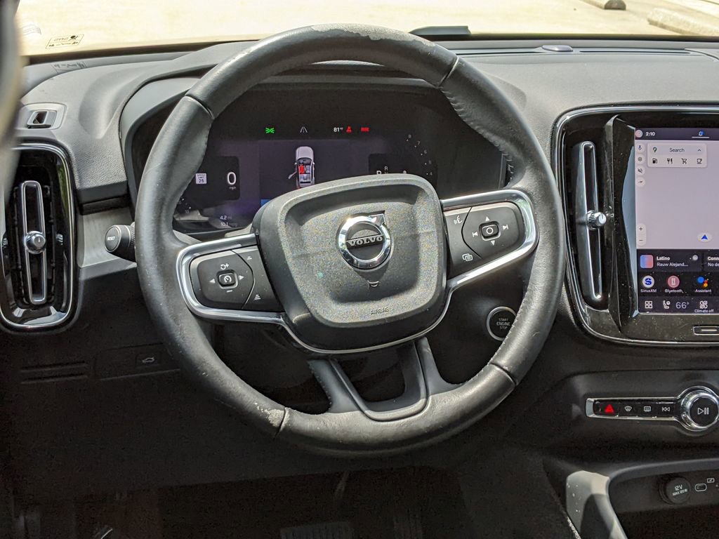 Certified 2023 Volvo XC40 B5 Core w/ Convenience Package AWD/4WD image 13