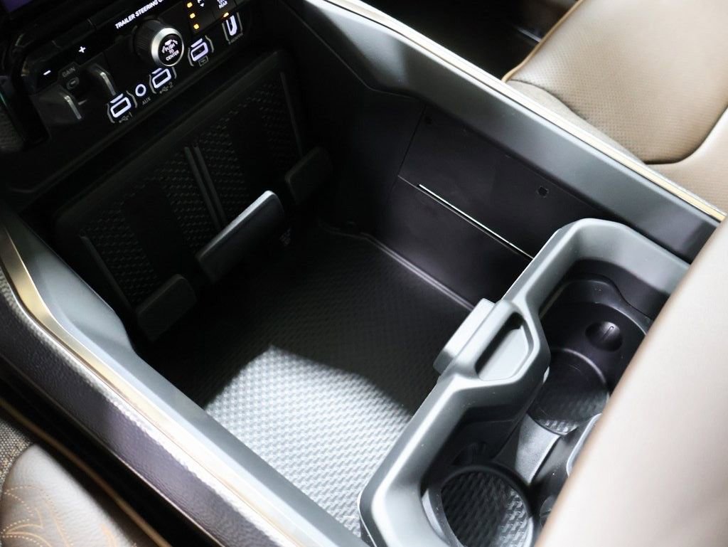 New 2026 RAM 1500 Limited w/ Off Road Group image 28