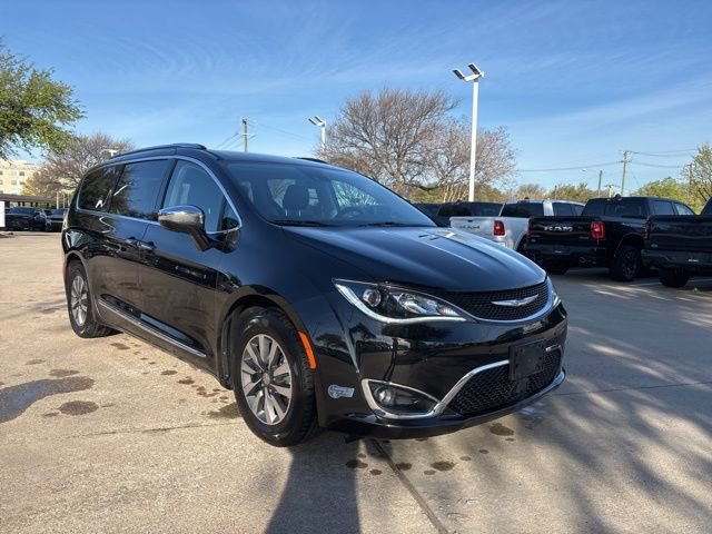 Used 2020 Chrysler Pacifica Limited w/ Advanced Safetytec Group image 3