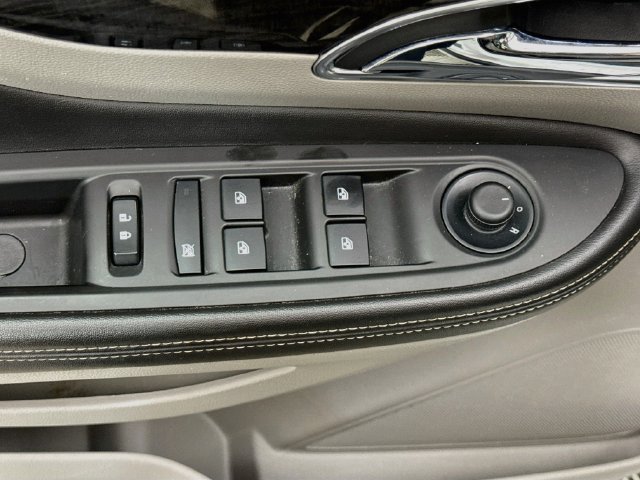 Used 2015 Buick Encore Leather FWD image 17