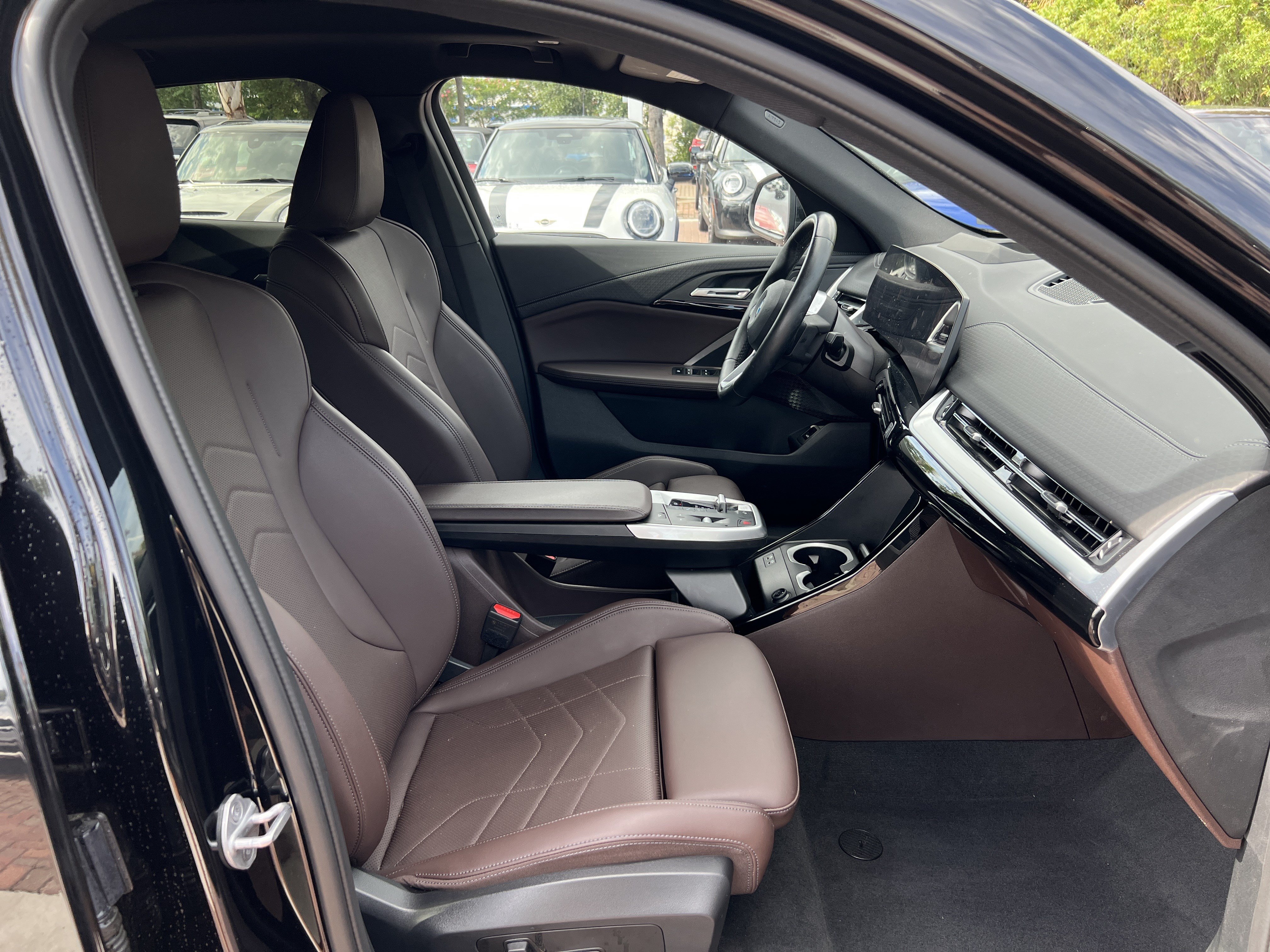 Certified 2025 BMW X2 xDrive28i AWD/4WD image 32